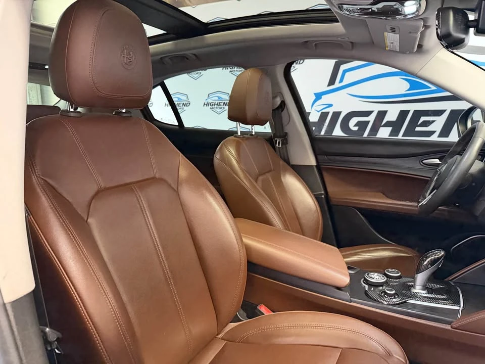 2018 Alfa Romeo Stelvio - Image 17 of 20