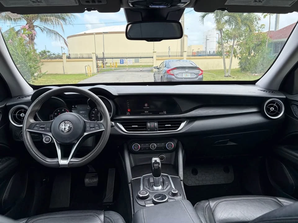 2018 Alfa Romeo Stelvio - Image 10 of 13