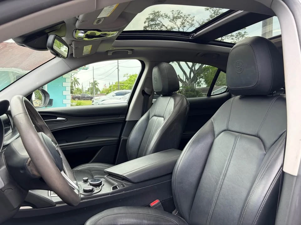 2018 Alfa Romeo Stelvio - Image 12 of 13