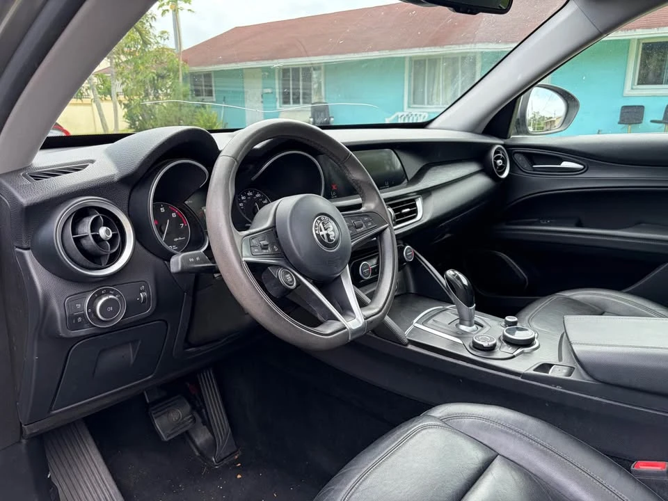 2018 Alfa Romeo Stelvio - Image 11 of 13