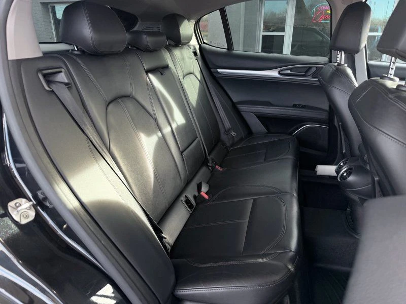 2018 Alfa Romeo Stelvio - Image 15 of 19