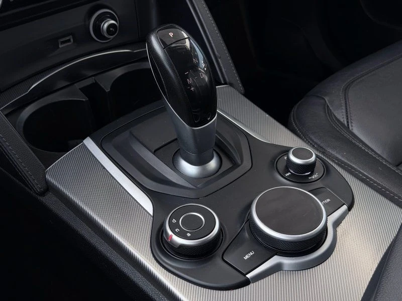 2018 Alfa Romeo Stelvio - Image 12 of 19