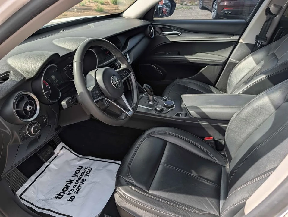 2018 Alfa Romeo Stelvio - Image 14 of 15