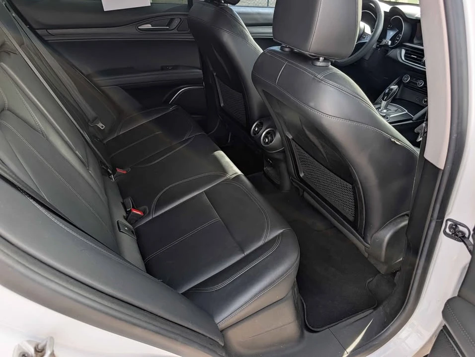 2018 Alfa Romeo Stelvio - Image 15 of 15