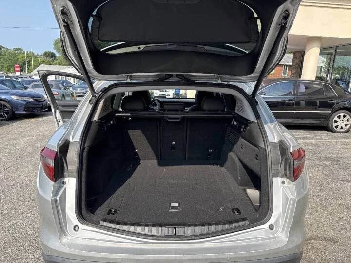 2018 Alfa Romeo Stelvio - Image 9 of 16