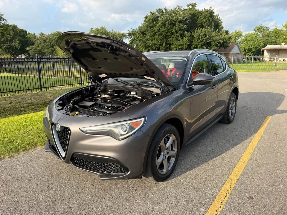 2018 Alfa Romeo Stelvio - Image 14 of 15