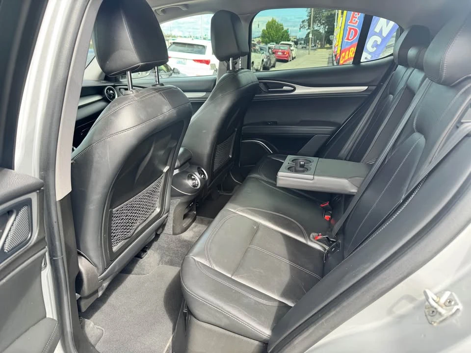 2018 Alfa Romeo Stelvio - Image 11 of 18