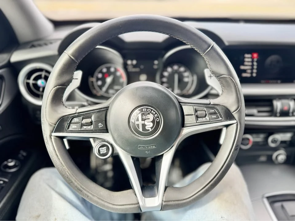 2018 Alfa Romeo Stelvio - Image 17 of 18