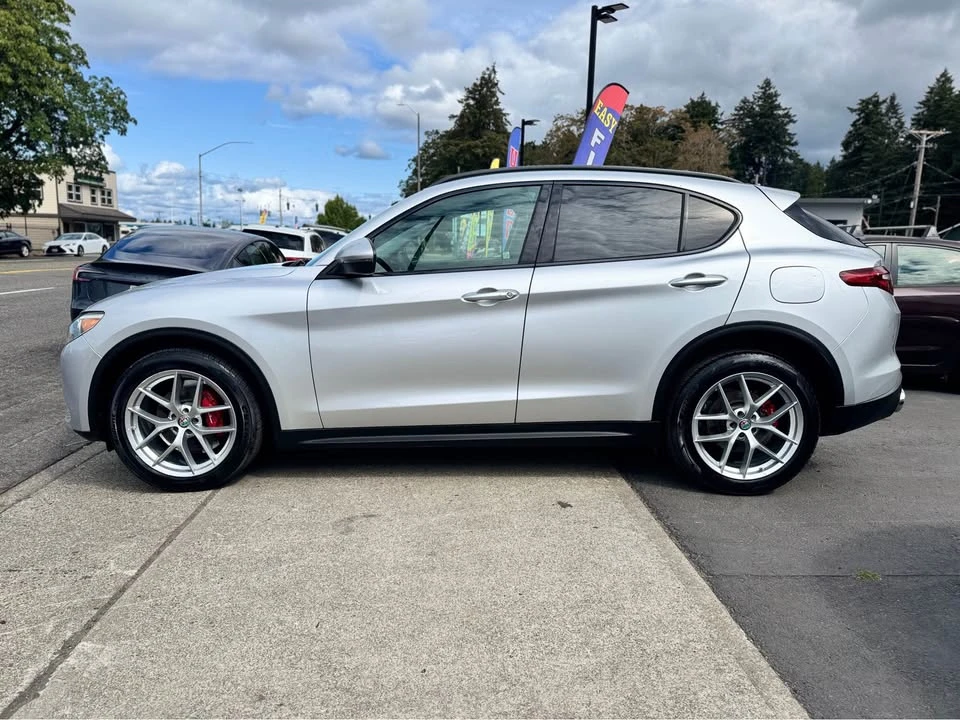 2018 Alfa Romeo Stelvio - Image 8 of 18