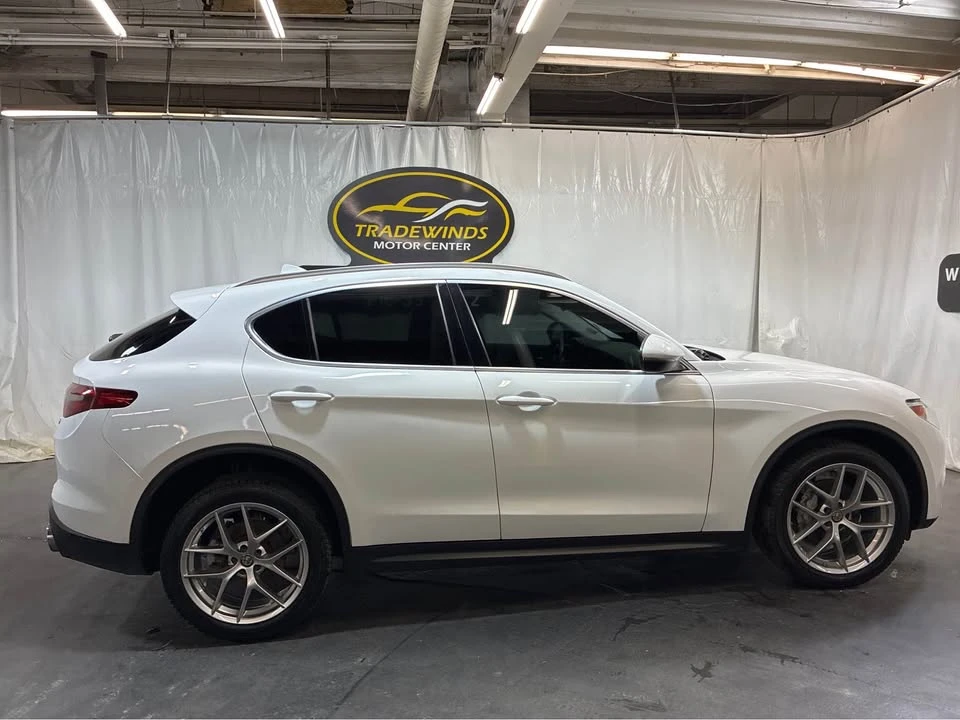 2018 Alfa Romeo Stelvio - Image 18 of 20