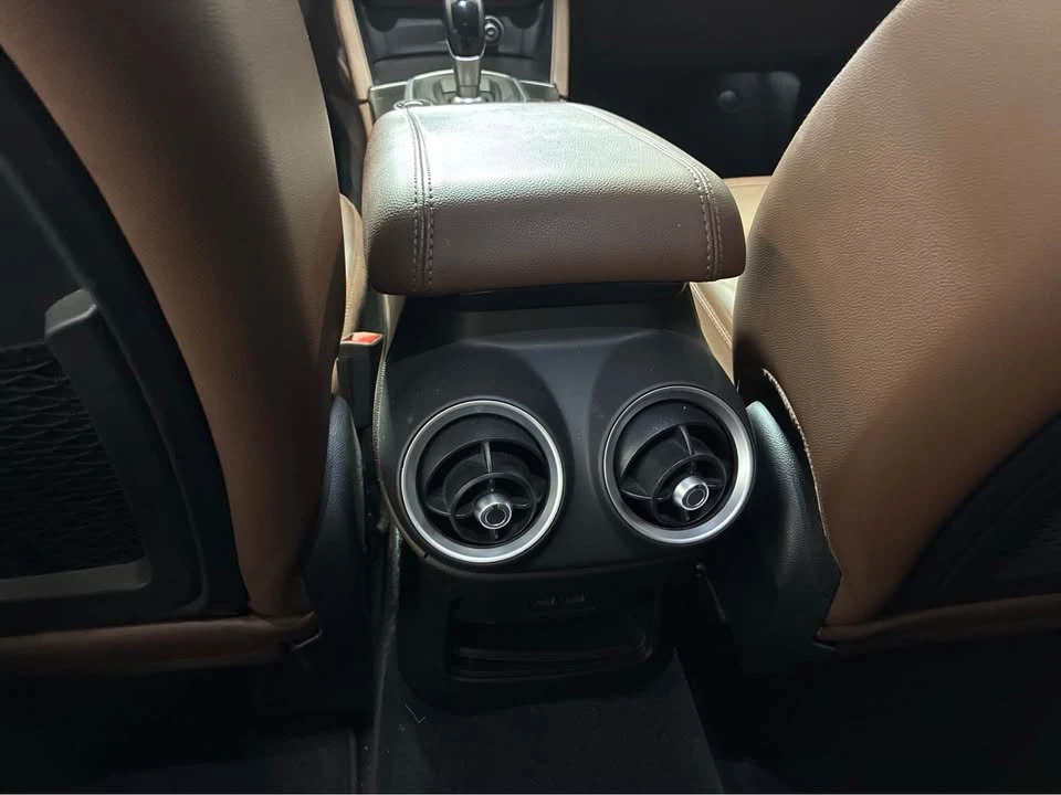 2018 Alfa Romeo Stelvio - Image 17 of 20