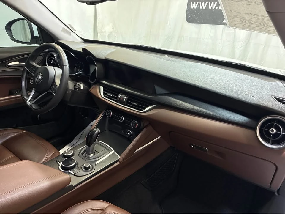 2018 Alfa Romeo Stelvio - Image 12 of 20
