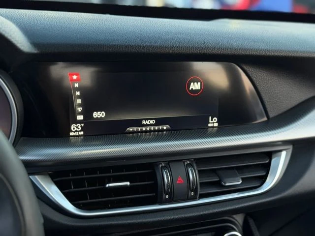 2018 Alfa Romeo Stelvio - Image 19 of 21