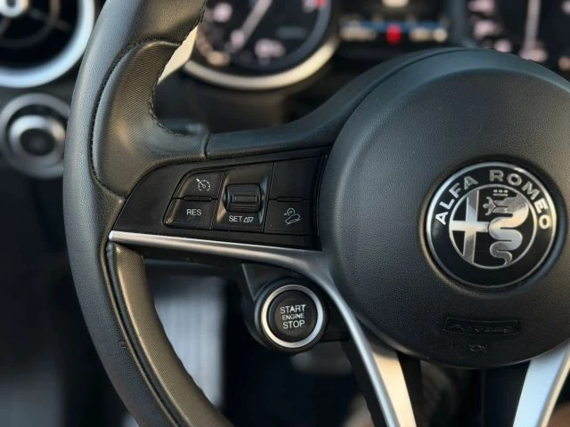 2018 Alfa Romeo Stelvio - Image 16 of 21