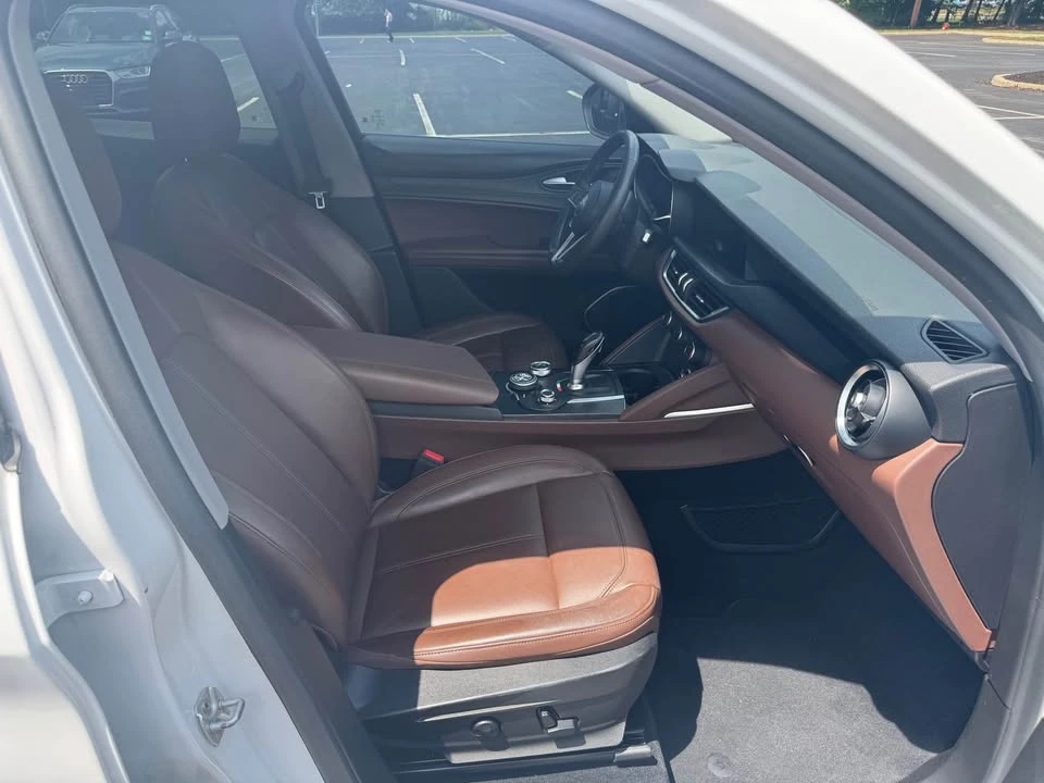 2018 Alfa Romeo Stelvio - Image 13 of 17