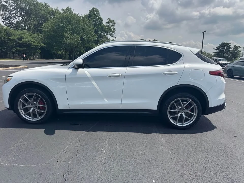 2018 Alfa Romeo Stelvio - Image 8 of 17