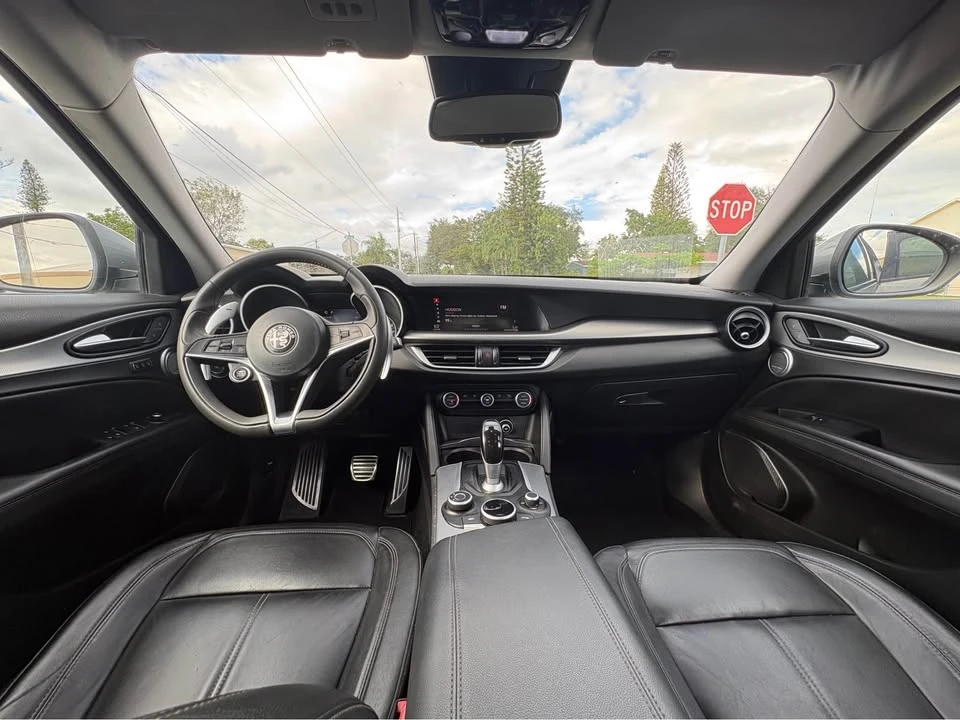 2018 Alfa Romeo Stelvio - Image 9 of 16