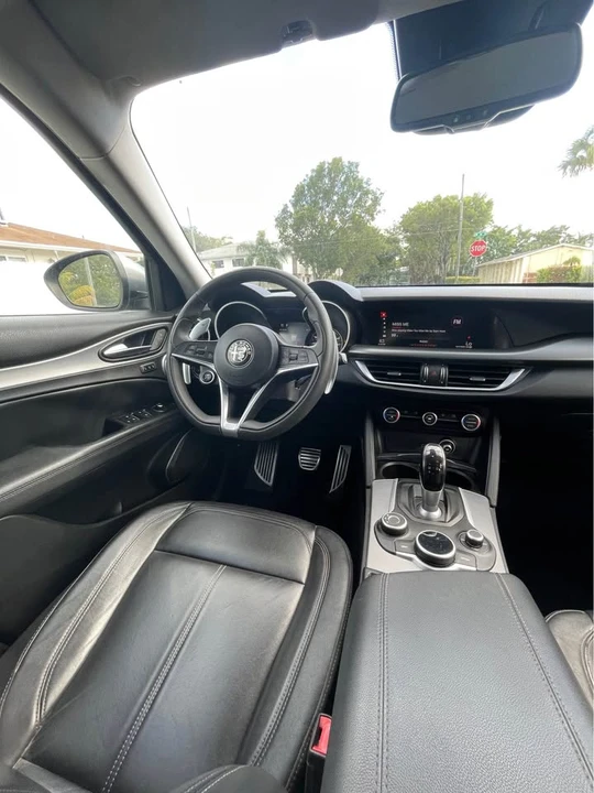 2018 Alfa Romeo Stelvio - Image 10 of 17
