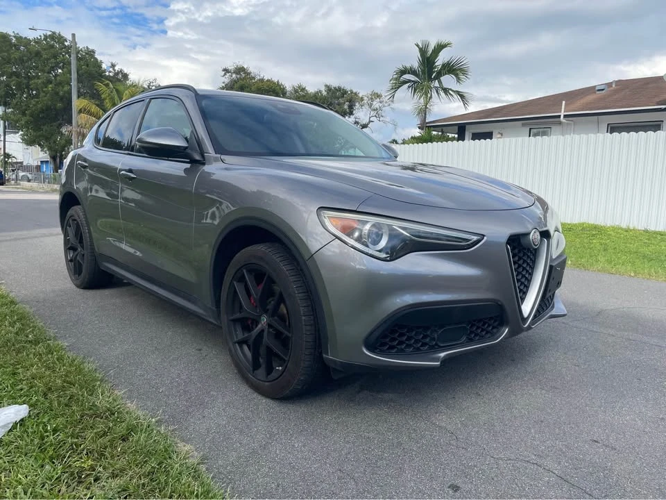 2018 Alfa Romeo Stelvio - Image 5 of 17