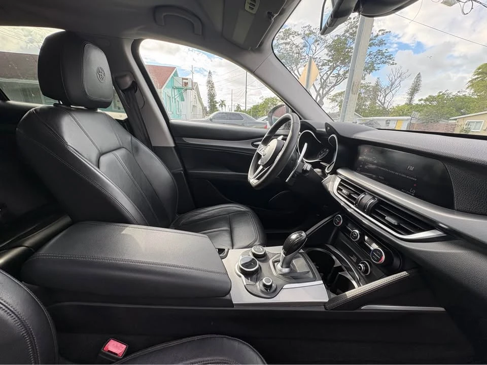 2018 Alfa Romeo Stelvio - Image 12 of 16