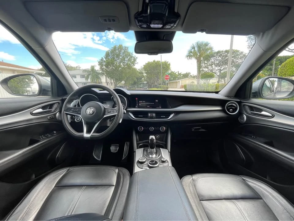2018 Alfa Romeo Stelvio - Image 9 of 17
