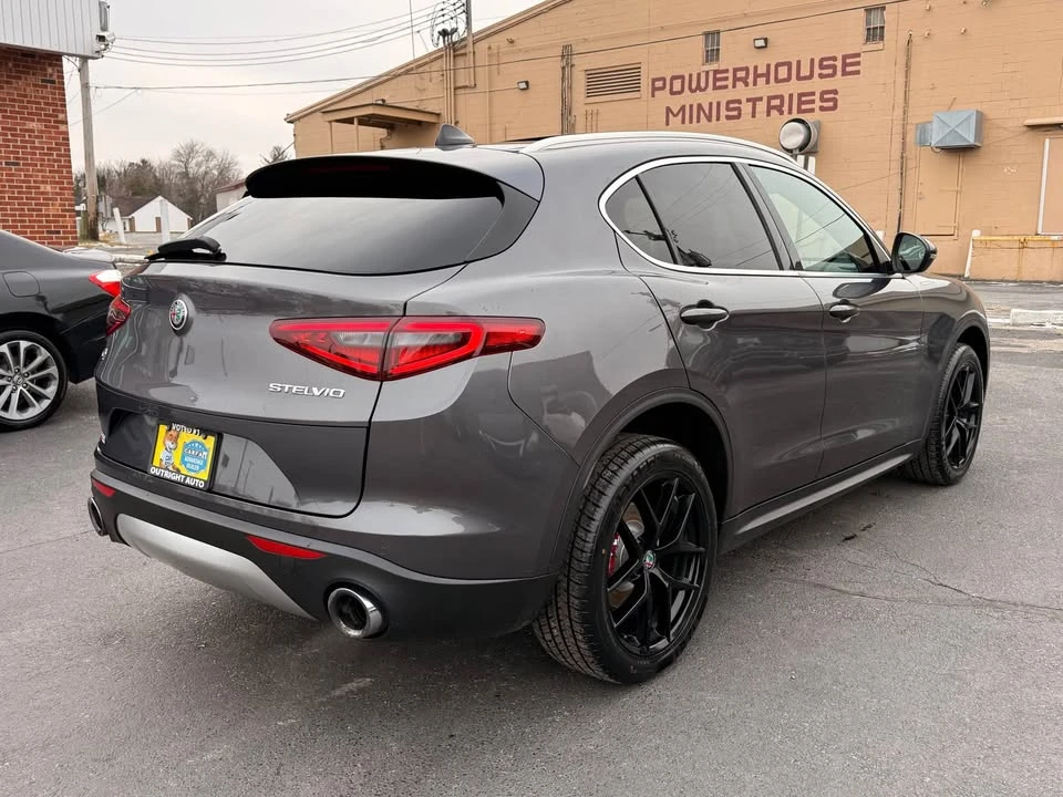 2018 Alfa Romeo Stelvio - Image 3 of 20