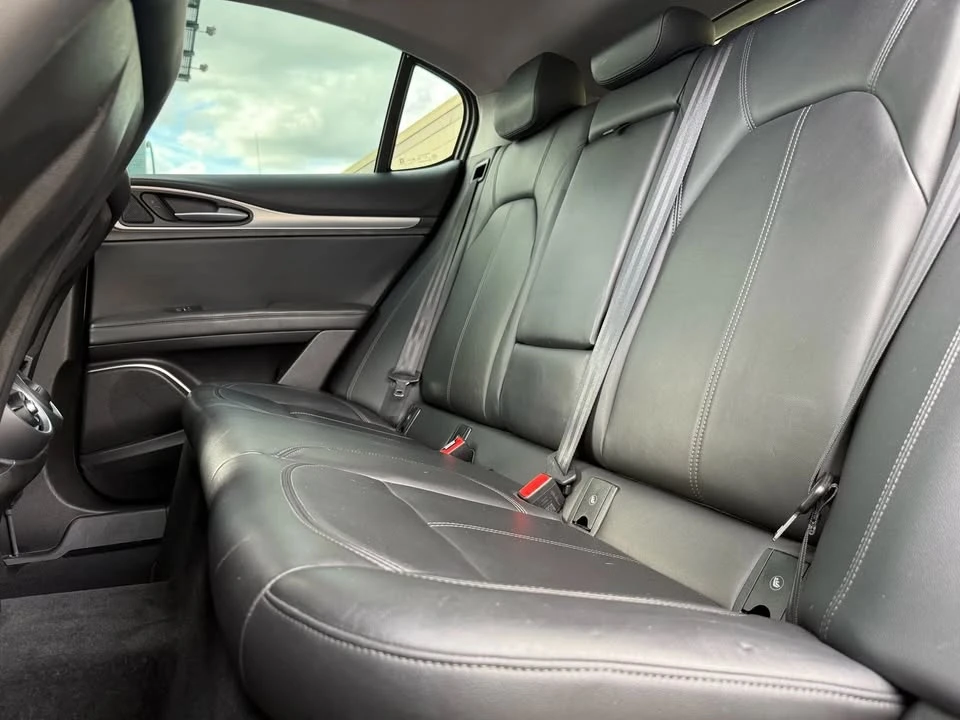 2018 Alfa Romeo Stelvio - Image 13 of 20