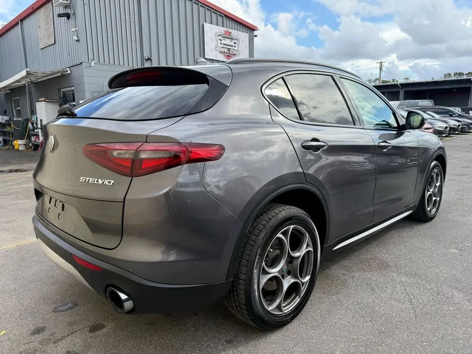 2018 Alfa Romeo Stelvio - Image 5 of 20