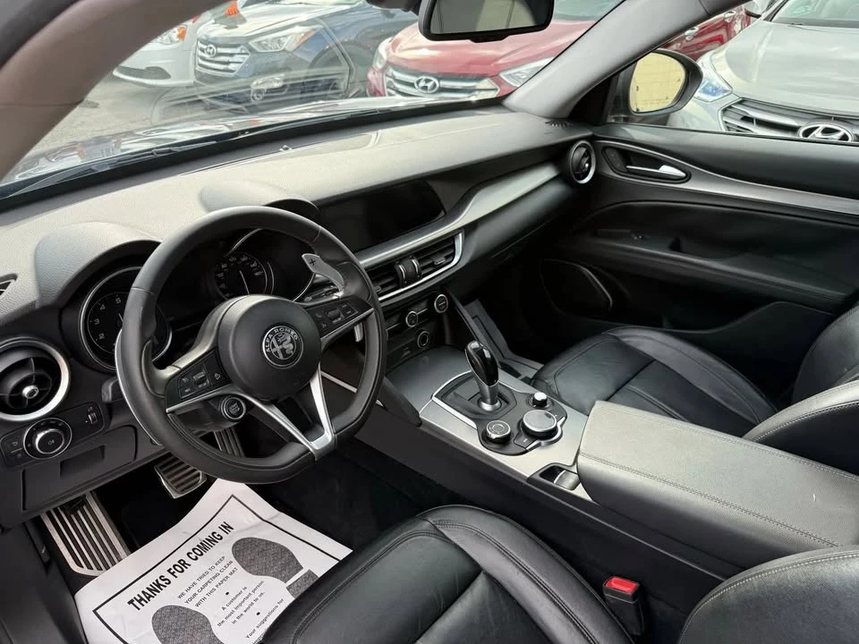 2018 Alfa Romeo Stelvio - Image 11 of 20