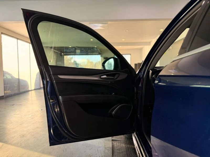 2018 Alfa Romeo Stelvio - Image 14 of 20