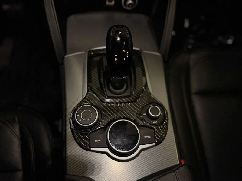 2018 Alfa Romeo Stelvio - Image 19 of 20