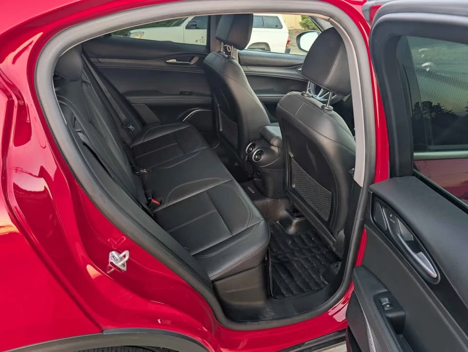 2018 Alfa Romeo Stelvio - Image 18 of 18