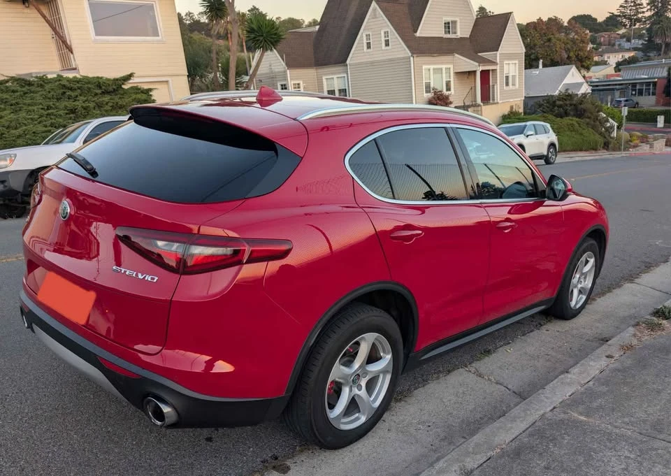 2018 Alfa Romeo Stelvio - Image 15 of 18