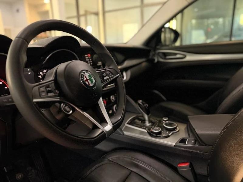 2018 Alfa Romeo Stelvio - Image 16 of 20