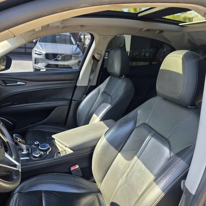 2018 Alfa Romeo Stelvio - Image 17 of 18
