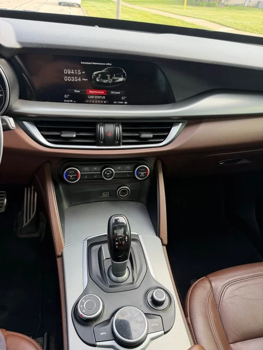 2018 Alfa Romeo Stelvio - Image 10 of 19