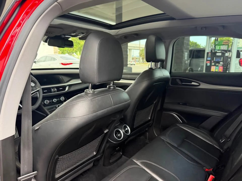 2018 Alfa Romeo Stelvio - Image 7 of 10