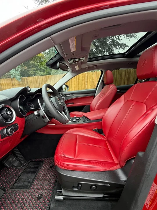 2018 Alfa Romeo Stelvio - Image 17 of 20