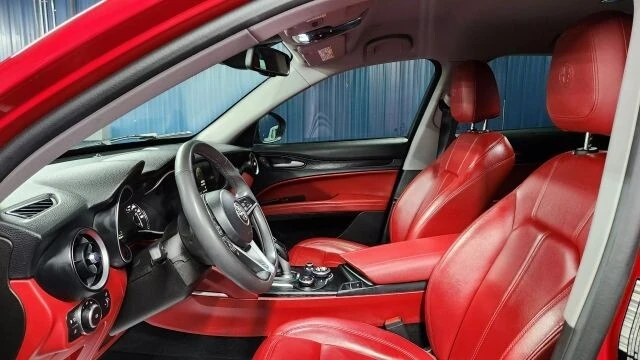 2018 Alfa Romeo Stelvio - Image 8 of 21