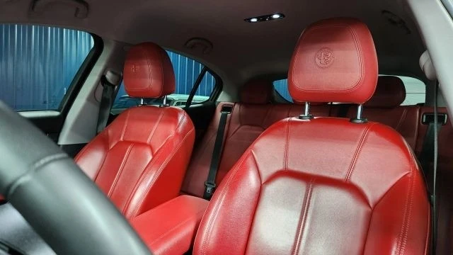 2018 Alfa Romeo Stelvio - Image 10 of 12