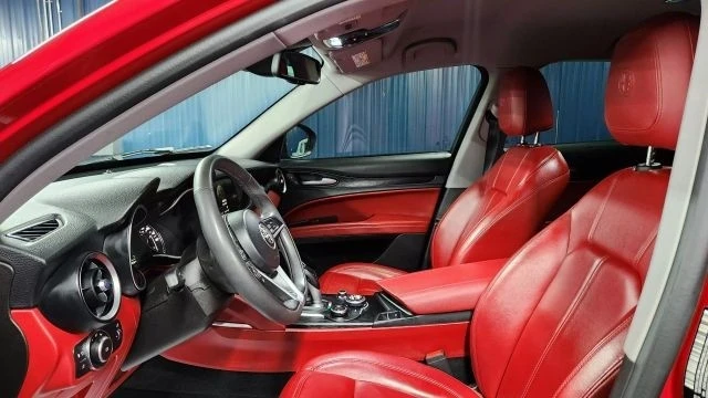 2018 Alfa Romeo Stelvio - Image 8 of 12