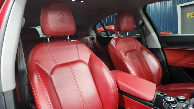 2018 Alfa Romeo Stelvio - Image 17 of 21