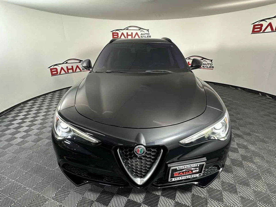 2018 Alfa Romeo Stelvio - Image 13 of 21