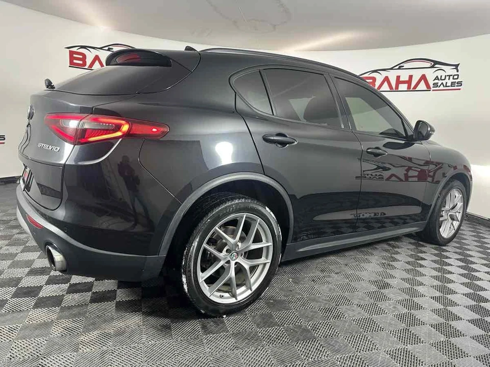 2018 Alfa Romeo Stelvio - Image 9 of 21