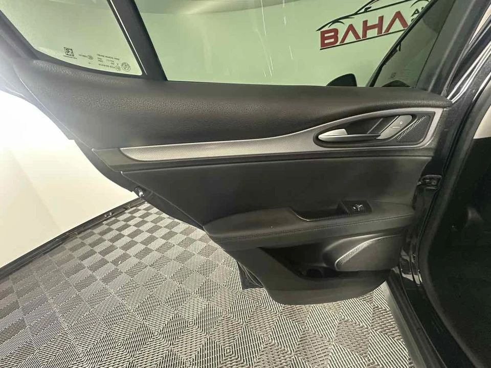2018 Alfa Romeo Stelvio - Image 17 of 21