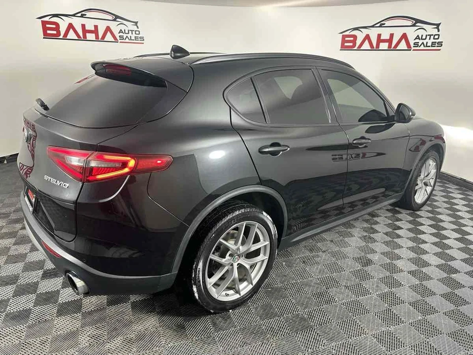 2018 Alfa Romeo Stelvio - Image 8 of 21