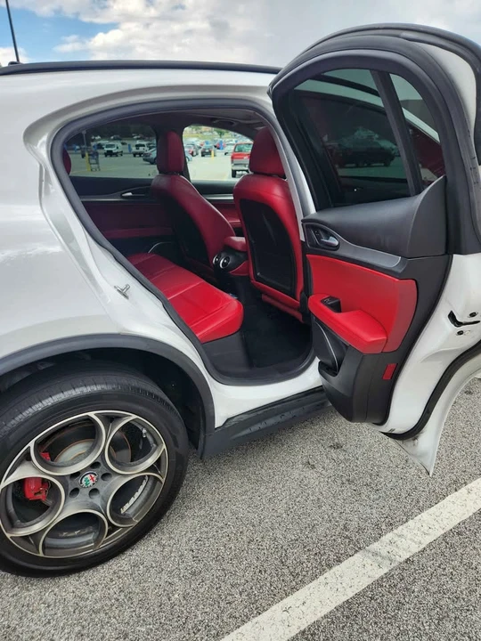 2018 Alfa Romeo Stelvio - Image 6 of 13