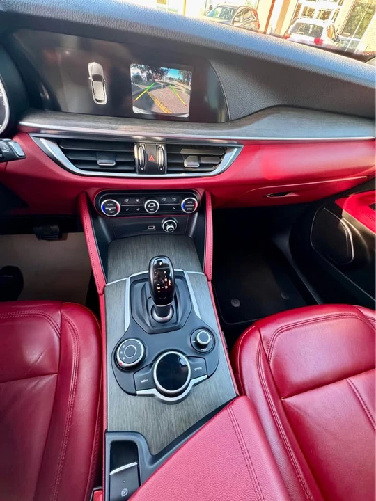 2018 Alfa Romeo Stelvio - Image 12 of 14