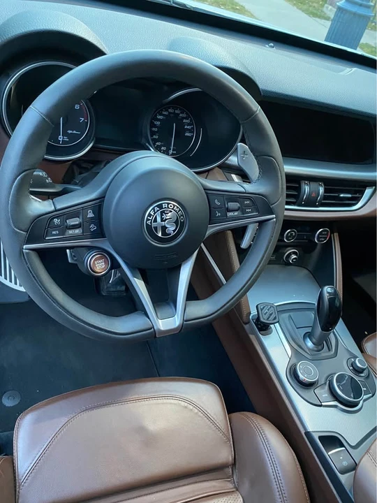 2018 Alfa Romeo Stelvio - Image 5 of 10