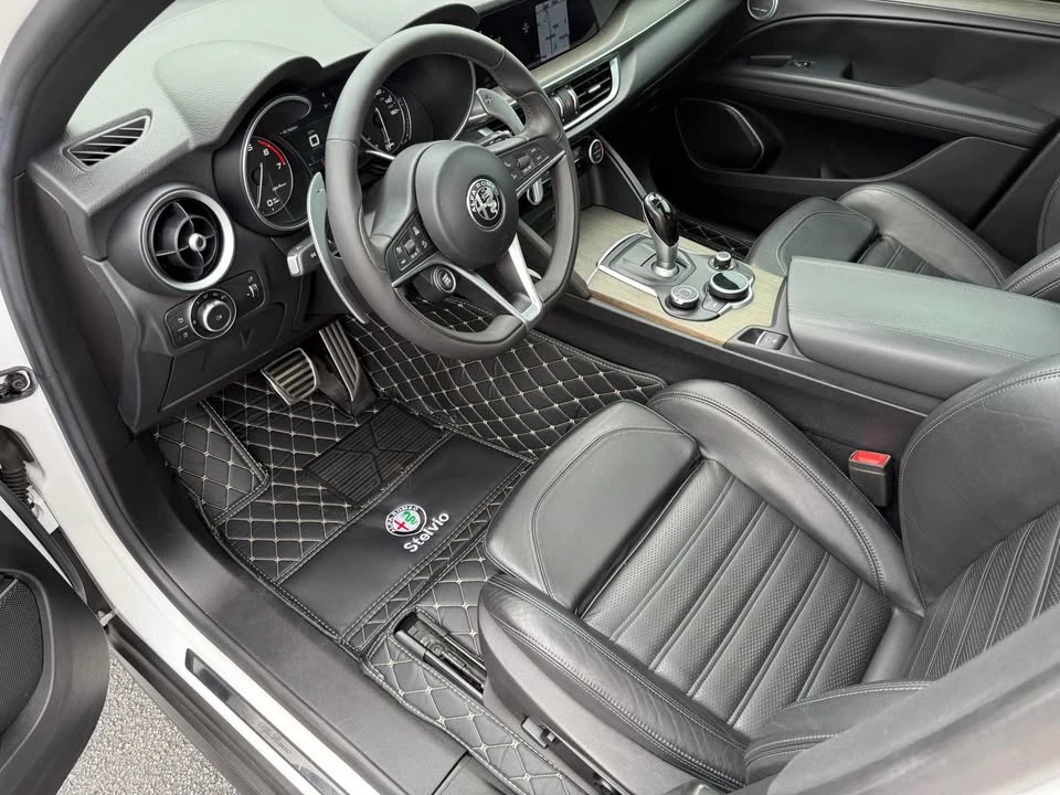 2018 Alfa Romeo Stelvio - Image 2 of 19